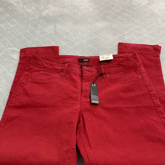 NWTS Ladies Red Jeans - Picture 6 of 10